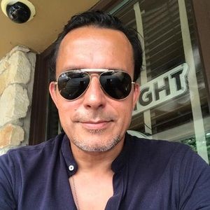 Meet your Posher, Mark